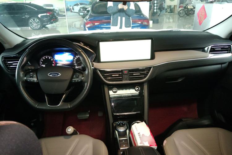 Used Ford Escape 2020 EcoBoost 245 Two-Wheel-Drive Titanium Edition
