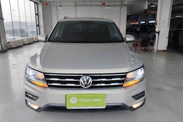 Used Volkswagen Tiguan L 2019 330TSI Automatic Two-Wheel Drive Panoramic Comfort Edition China VI Standard