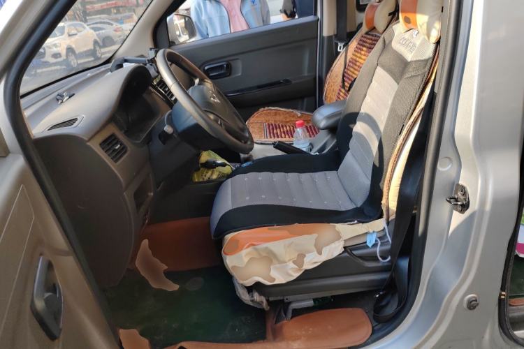 Used Wuling Rongguang V 2016 1.5L Standard Version