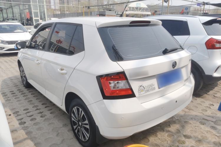 Used Skoda Fabia 2015 1.4L Automatic Front-Drive Model
