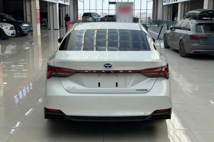 Used Toyota Avalon 2019 Dual-Engine 2.5L Luxury Edition China V Standard