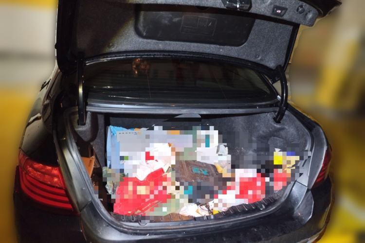 Used BMW 5 Series 2014 528Li Leading Model Trunk