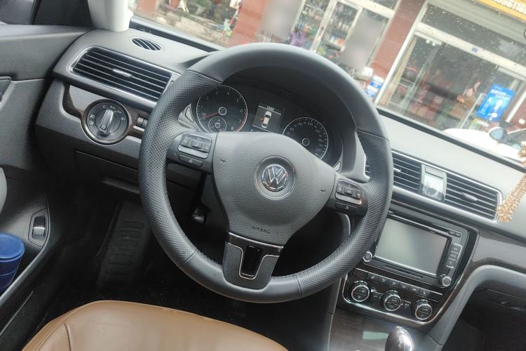 Used Volkswagen Passat 2014 2.0 TSI DSG Ultimate Edition
