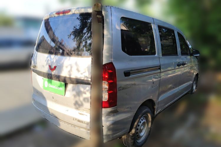 Used Wuling Hongguang V 2019 1.5L Jingqu Version China VI LAR
