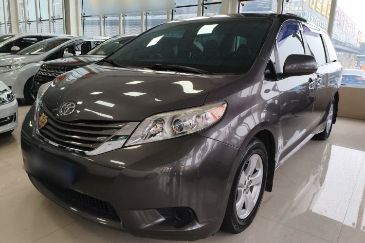 Used Toyota Sienna (Parallel Import) 2015 3.5L Two-Wheel Drive L Version—U.S. Specification
