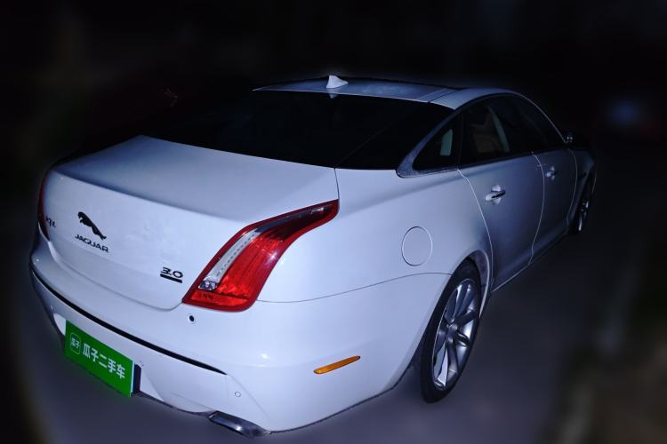 Used Jaguar XJ 2014 XJL 3.0 SC Four-Wheel Drive Panoramic Business Edition
