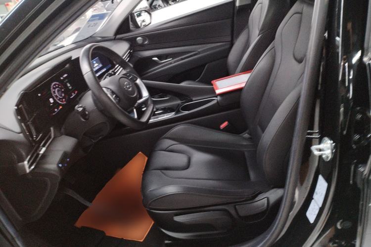 Used Hyundai Elantra 2021 1.5L CVT GLX Elite Edition
