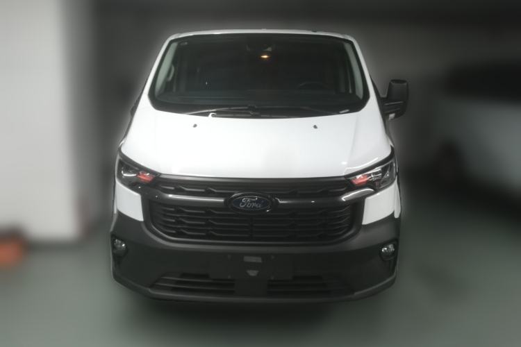 Used Ford Transit 2023 2.0T Diesel Automatic Multi-Function Commercial Vehicle Short Wheelbase Mid-Roof Design 5/6 Seats