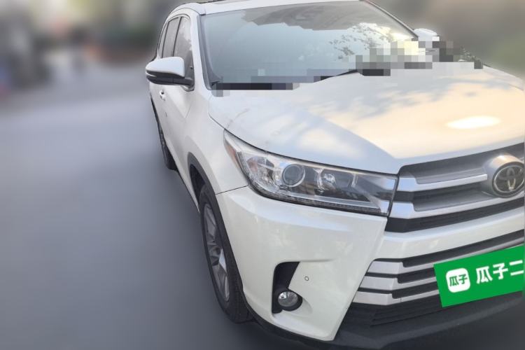 Used Toyota Highlander 2018 2.0T Four-Wheel Drive Luxury Edition 7 Seats China V Emission Standard
