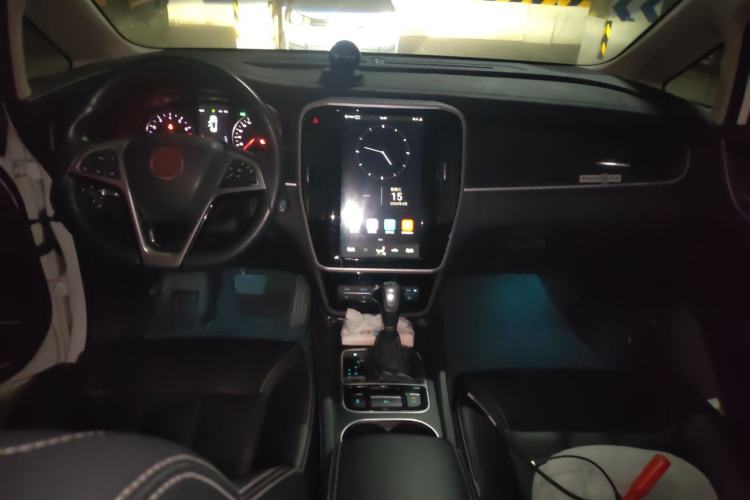 Used BYD Song MAX 2017 1.5T Automatic Smart Connect Elite 7-Seater Center Console