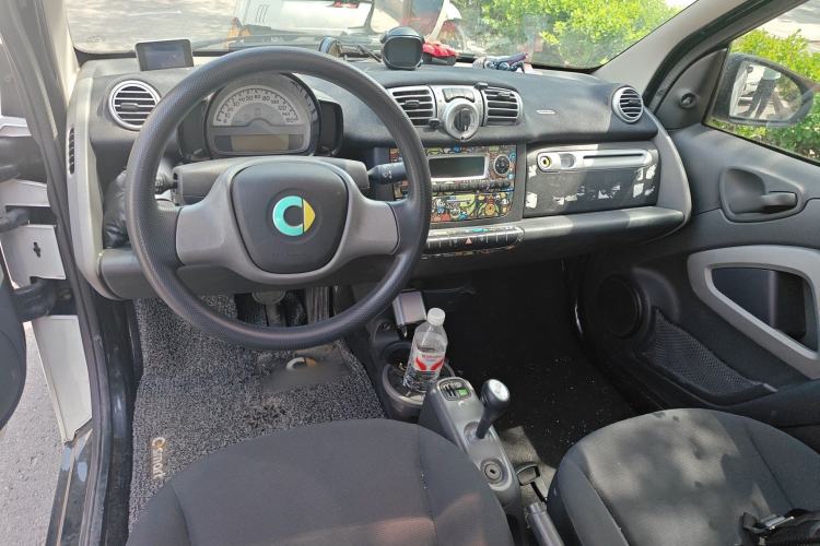 Used smart fortwo 2012 1.0 MHD Hardtop Comfort Edition Center Console