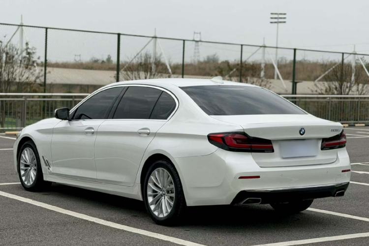 Used BMW 5 Series 2022 Restyled 525Li Luxury Package Exterior 1