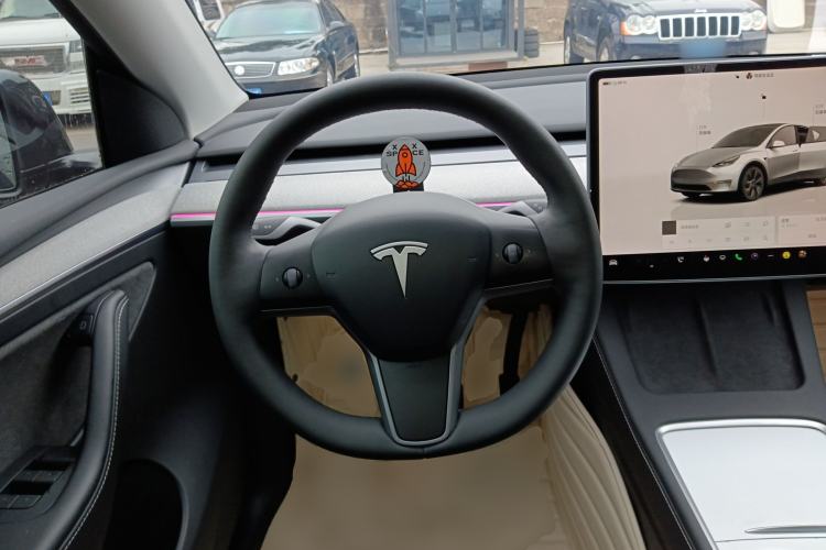 Used Tesla Model Y 2024 Rear-Wheel-Drive Version