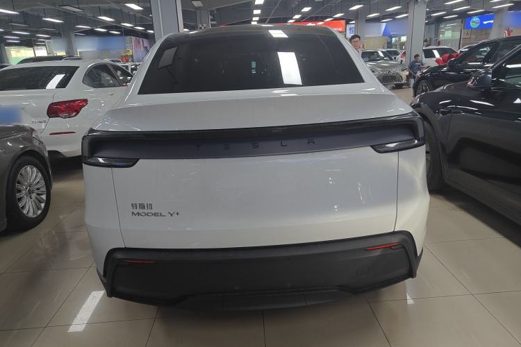 Used Tesla Model Y 2026 Long-Range All-Wheel-Drive Model