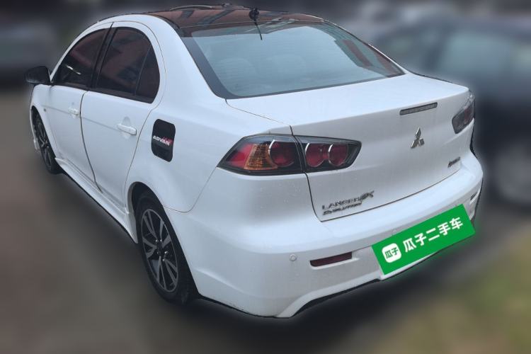 Used Mitsubishi Lancer EX 2016 1.8L CVT Black-and-White Retro Edition