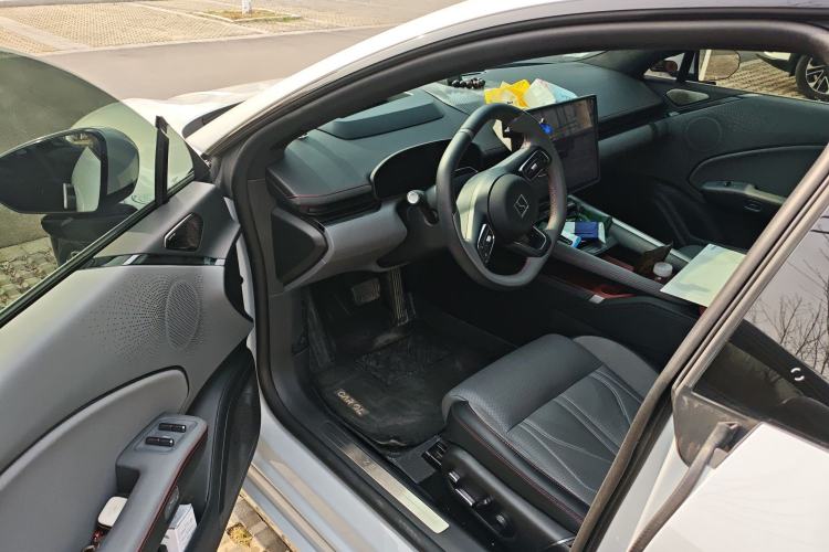 Used Zeekr 007GT 2025 Rear-Drive Intelligent Driving Version 75 kWh
