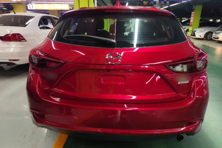 Used Mazda 3 Axela 2017 Hatchback 1.5L Automatic Luxury Model Emission Standard China V