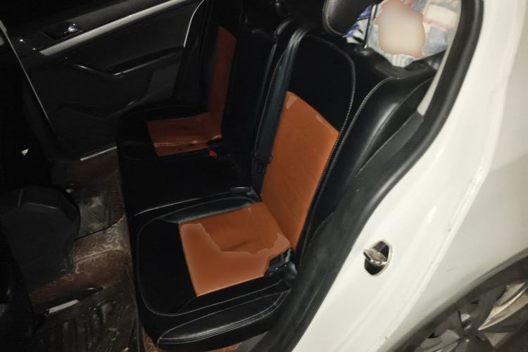 Used Volkswagen Lavida 2017 1.6L Automatic Comfort Edition
