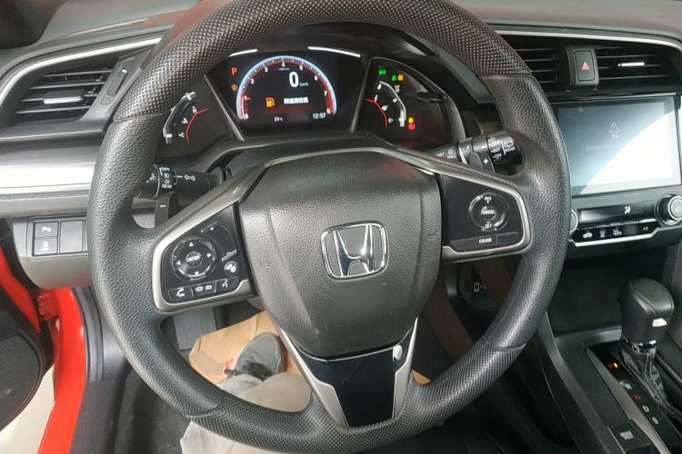 Used Honda Civic 2021 HATCHBACK 220TURBO CVT Trendy Cool Edition
