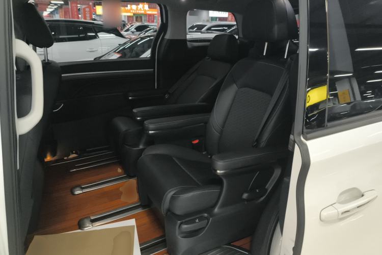 Used GAC Trumpchi M8 2023 Lingxiu Series 390T Luxury Edition Left Rear Seat