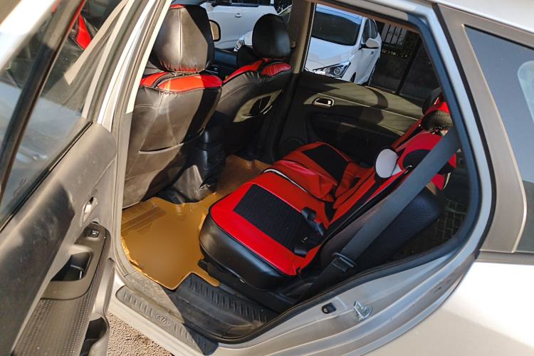 Used Kia Carens 2007 2.0L 7-Seater Standard Edition