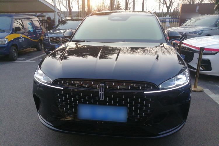 Used Lincoln Corsair 2024 1.5T Two-Wheel Drive Deluxe Hybrid Version Front