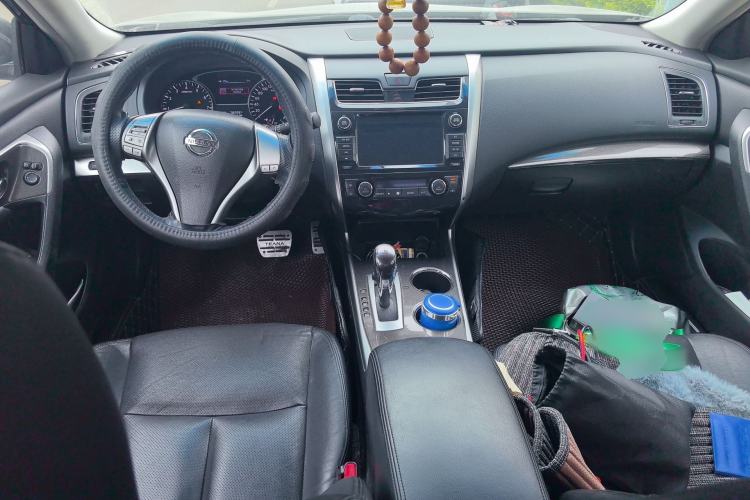 Used Nissan Teana 2013 2.0L XL Comfort Edition Center Console