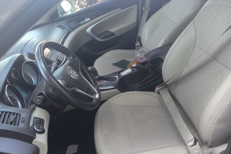 Used Buick Regal 2014 2.0L Leading Fashion Edition