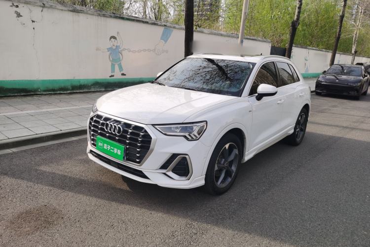 Used Audi Q3 2021 35 TFSI Fashion Dynamic Model