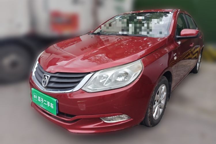 Used Baojun 630 2013 1.5L manual standard version