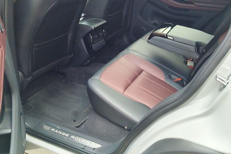 Used Land Rover Range Rover Evoque 2021 Range Rover Velar L 249PS R-Dynamic First Edition
