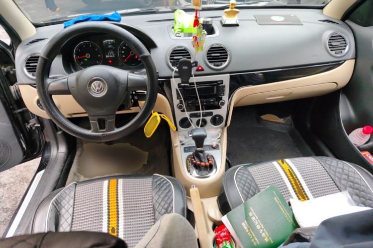 Used Volkswagen Lavida 2011 1.6L Automatic Premium Edition
