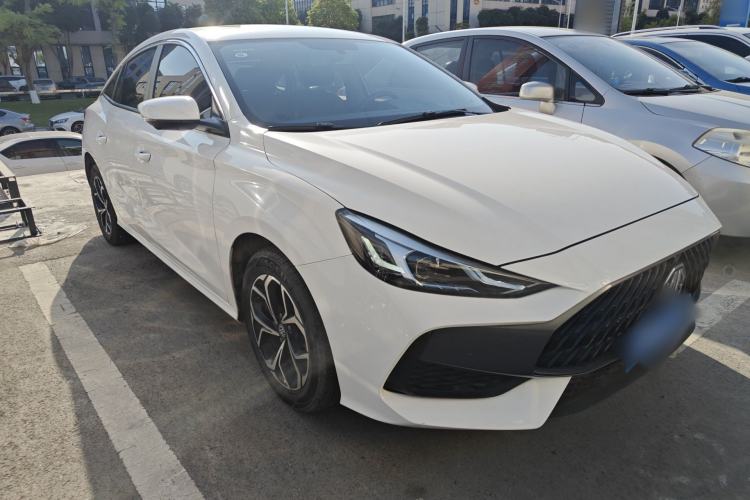 Used MG 5 2022 180 DVVT CVT Youth Luxury Edition Front Right 45 Deg