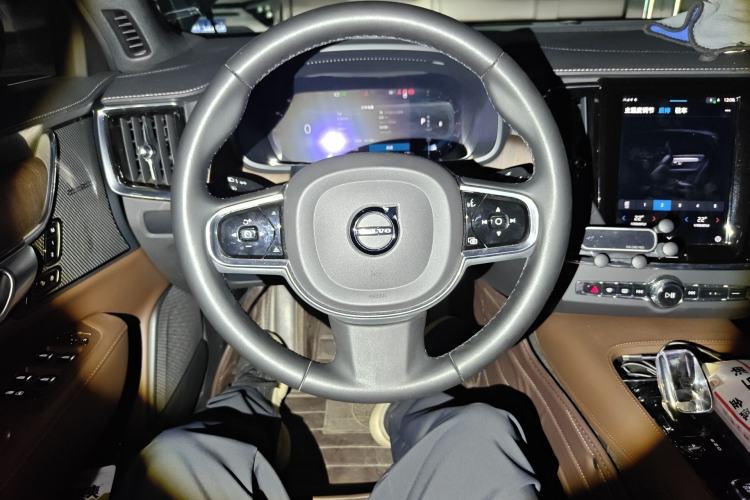 Used Volvo S90 2024 B5 Zhiyuan Luxury Edition