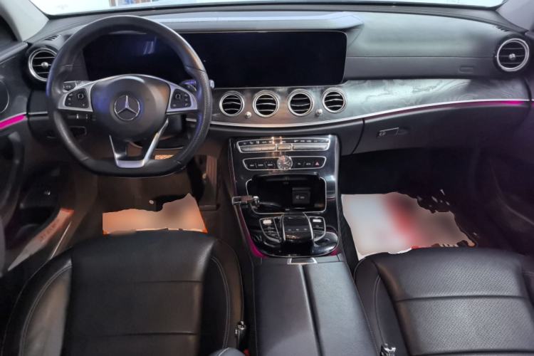 Used Mercedes-Benz E-Class 2016 E 300 L Sporty and Stylish Model Center Console