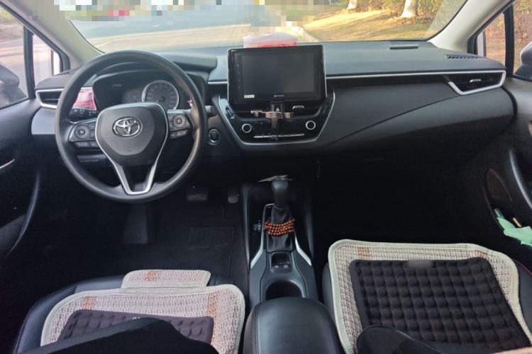 Used Toyota Corolla 2019 1.2T S-CVT GL-i Elite Edition Center Console