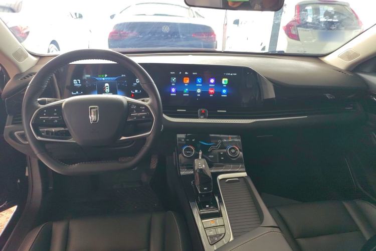 Used Bestune B70 2023 Third Generation 1.5T Automatic Enjoyment Version Center Console