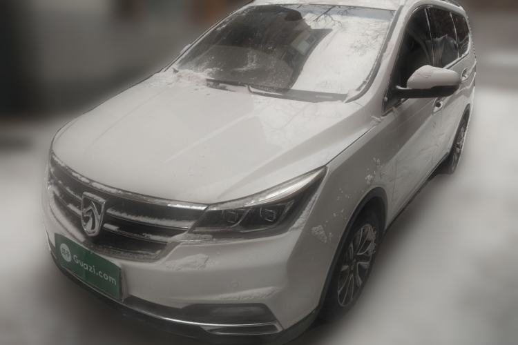 Used Baojun 730 2017 1.5T Manual Prestige Version 7 Seats