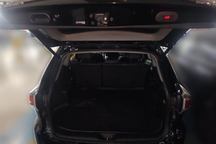 Used Toyota Highlander 2017 2.0T Four-Wheel Drive Luxury Edition 7 Seats