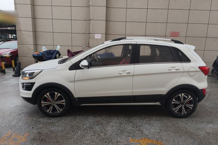Used BAIC Senova X25 2015 1.5L Automatic Elite Model