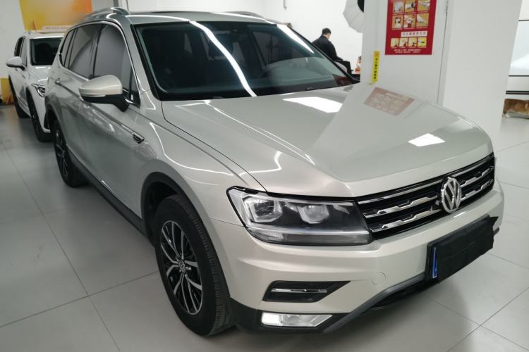Used Volkswagen Tiguan L 2017 330TSI Automatic Two-Wheel Drive Luxury Edition