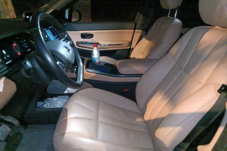 Used Nio ES8 2022 75 kWh 7-Seater Version Left Front Seat