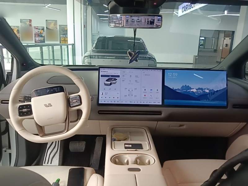 Used Li Auto i6 2025 Model Two-Wheel-Drive Standard Type — 9