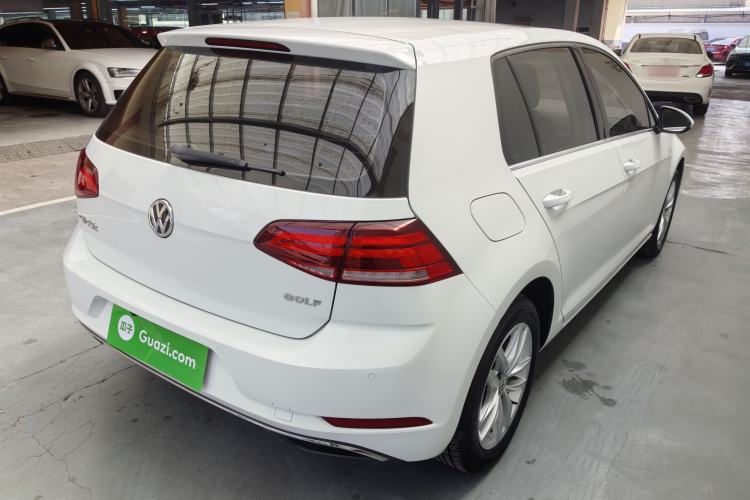 Used Volkswagen Golf 2018 230TSI Automatic Comfort Model Exterior 9