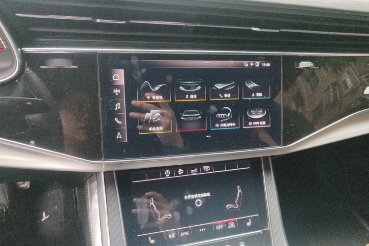 Used Audi Q8 2019 55 TFSI Prestige Dynamic Edition Audio And AC Panel