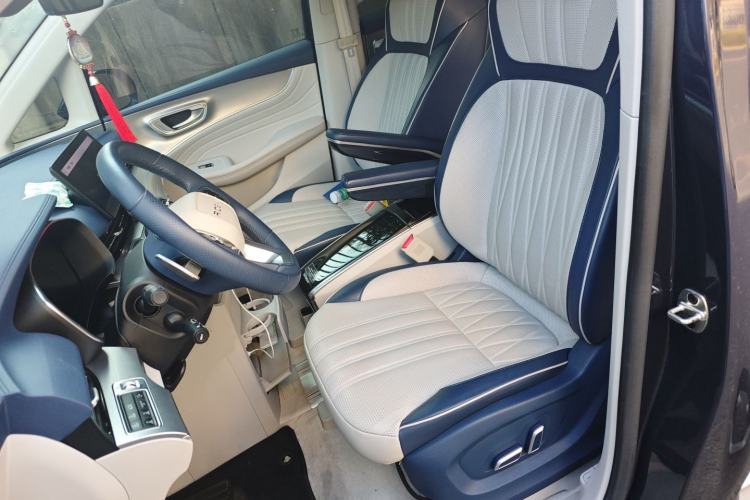 Used Roewe iMAX8 2022 400TGI Prestige Edition