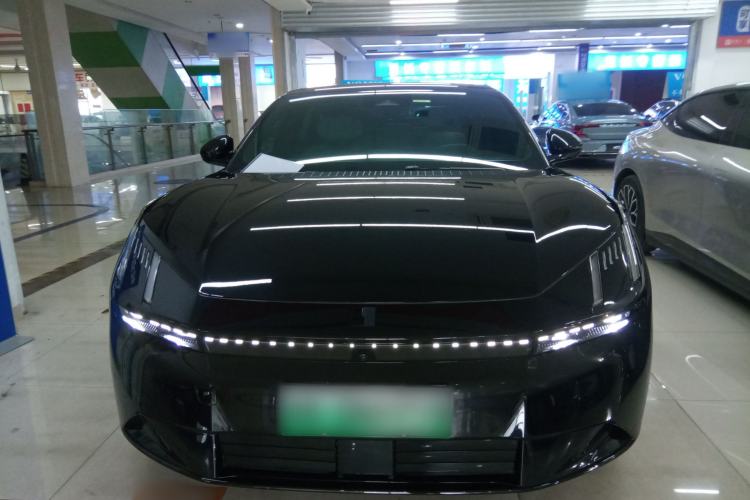 Used Lynk & Co Z10 2025 71 kWh 602 km Range Rear-Wheel Drive Pro
