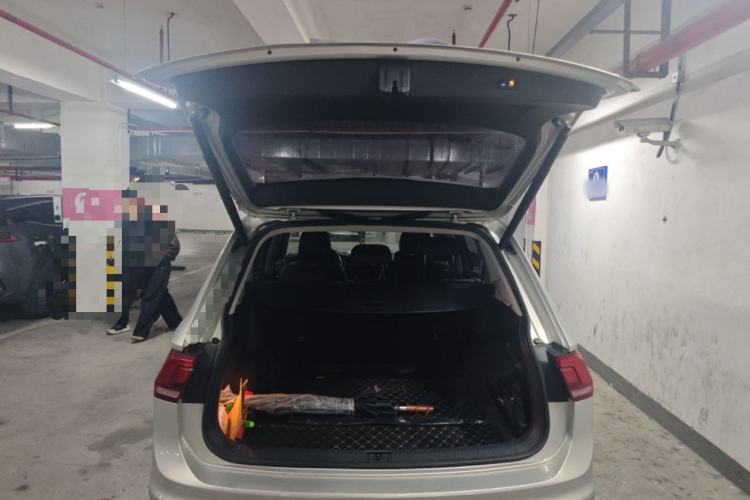 Used Volkswagen Tiguan L 2019 330TSI Automatic Two-Wheel Drive Smart Luxury Version China V Emission Standard