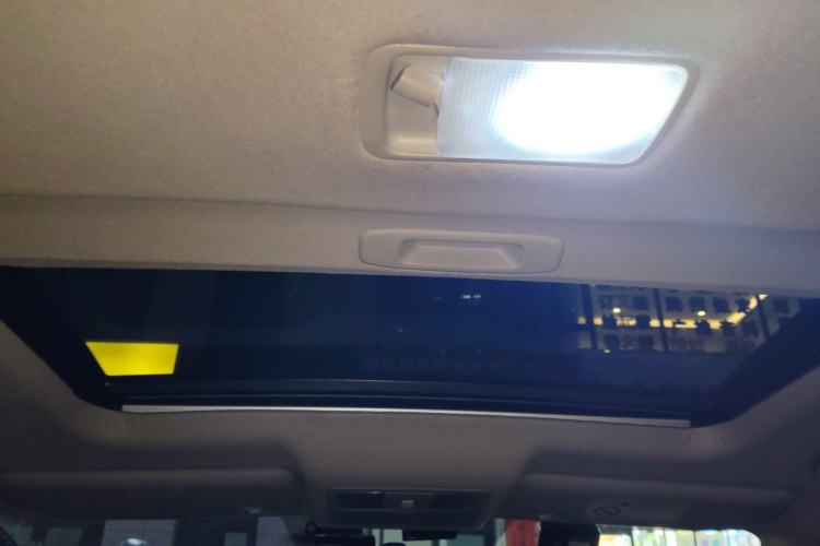 Used Nissan Sylphy 2019 Classic 1.6XE+ Manual SmartConnect Leading Edition Headliner