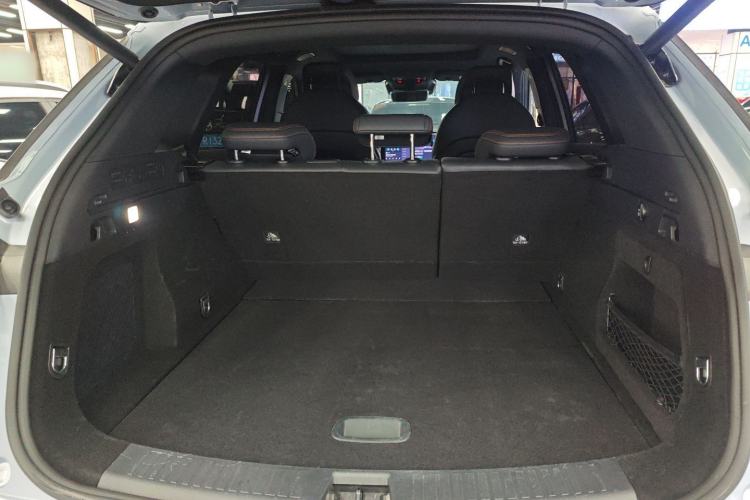 Used NETA L 2024 Extended-Range 310 Flash-Charge Red Edition
